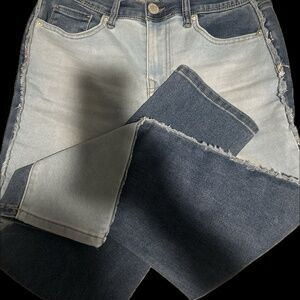 DG2 by Diane Gilman Super Stretch Skinny Jeans – Two toned denim